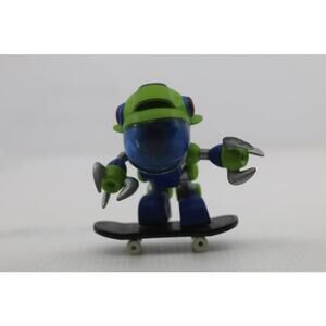 Vintage Y2K Tech Deck Dude Tek Robot Figure – Early 2000s Skate Toy Collectible